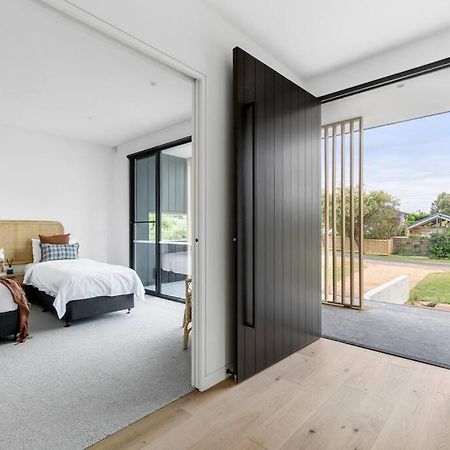 Kirks On Park - Brand New Luxury Home, Great Location Сорренто Екстер'єр фото